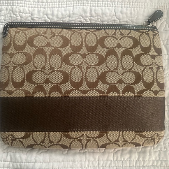 Coach iPad sleeve - Picture 4 of 5